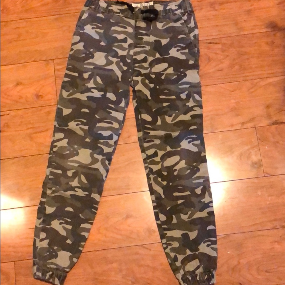 Camp pants
